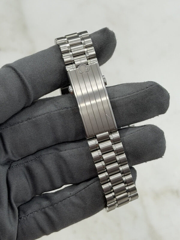 57_1ccd6cc8-dd34-4454-b36b-687b9081dfee 2024 Omega Speedmaster Moonwatch 42mm Black Dial Sapphire 310.30.42.50.01.002