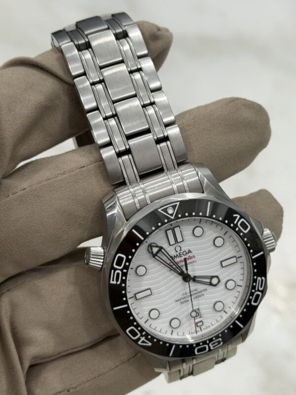 57_214057bf-4b0a-46d8-bc19-077bbcbb6f8f Omega Seamaster Steel White Dial 42mm Automatic Watch 210.30.42.20.04.001