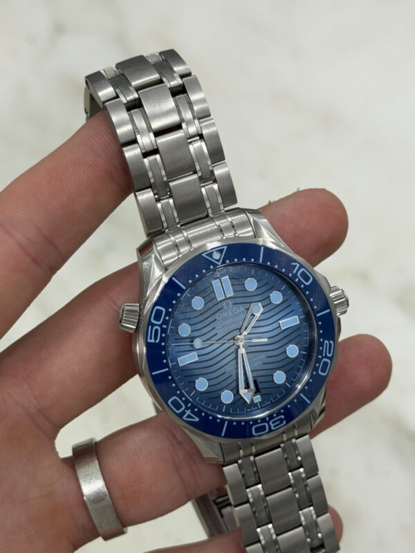 57_373331d6-2d64-48ae-b80e-b98dfd64dfc0 Omega Seamaster Diver 300M Summer Blue Edition 42mm 210.30.42.20.03.003 – B/P