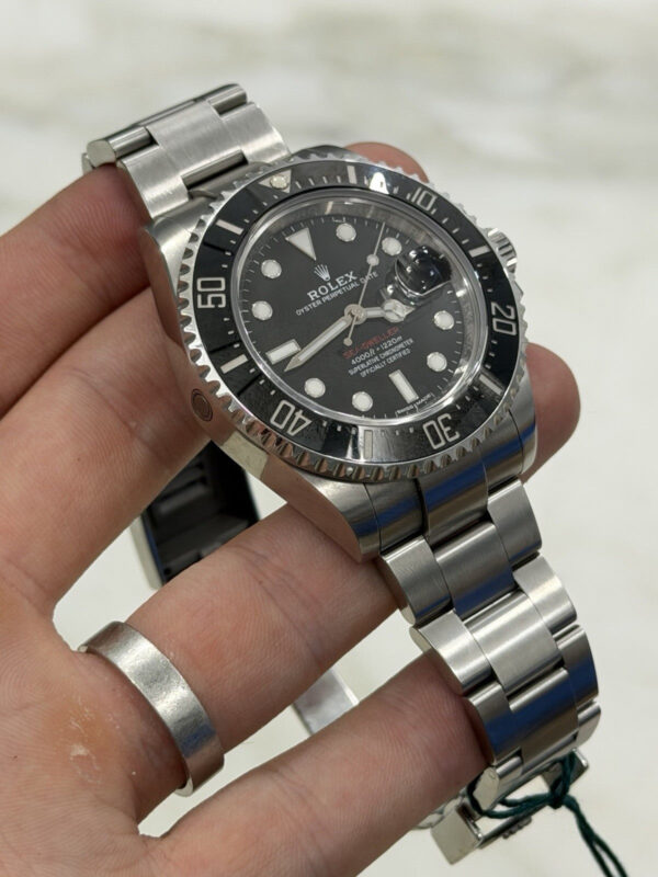 57_4064e2a2-07b2-4482-a311-3fdea9489bfc 2017 Rolex Sea-Dweller Stainless Steel Black Dial 43mm Automatic Watch 126600