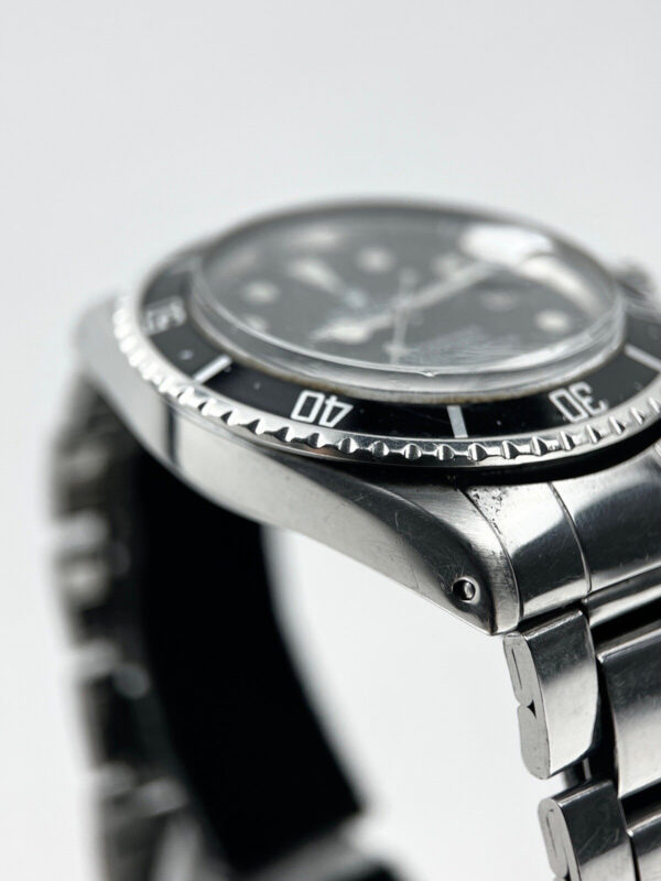 57_508da823-faed-4521-a753-6146fab8cb2b Rolex Submariner Stainless Steel Date Automatic Movement 40mm – Ref. 1680