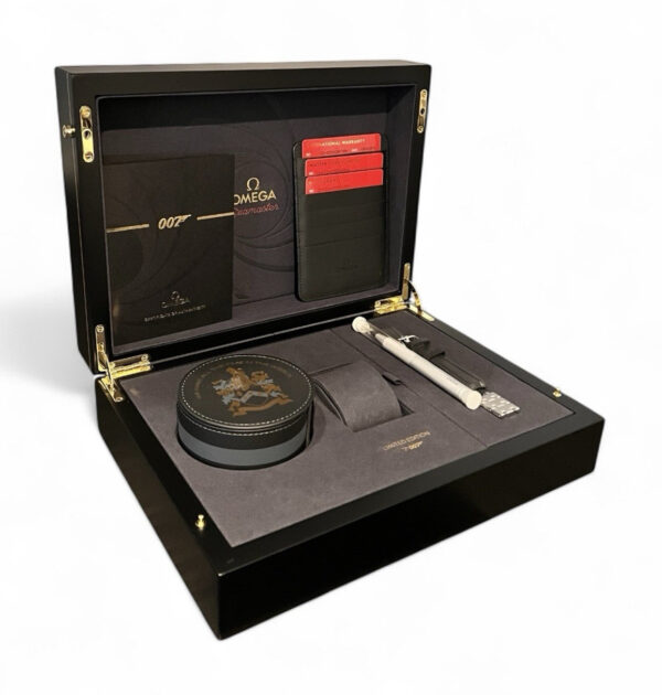 57_6726de9f-aabf-4e31-a1d3-59ea0718a16a Omega Seamaster Stainless Steel Black Dial 42mm Automatic 201.22.42.20.01.001