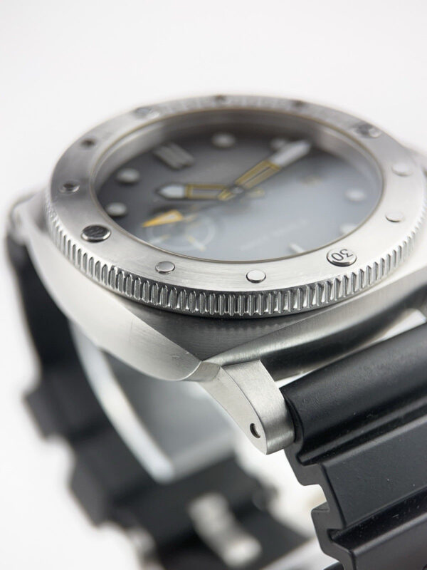 Panerai Submersible Navy Seals PAM01323 PAM1323 44mm Grey Dial Full Set