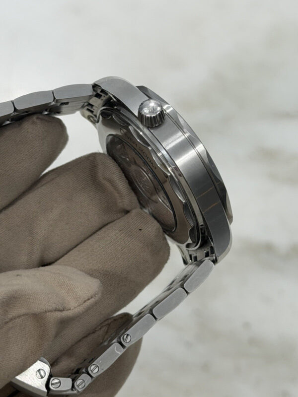 57_9a96fe79-2e42-4eee-99e7-444df1bc07d8 2022 Omega Seamaster Professional 300m Diver Black Ceramic 210.30.42.20.01.001