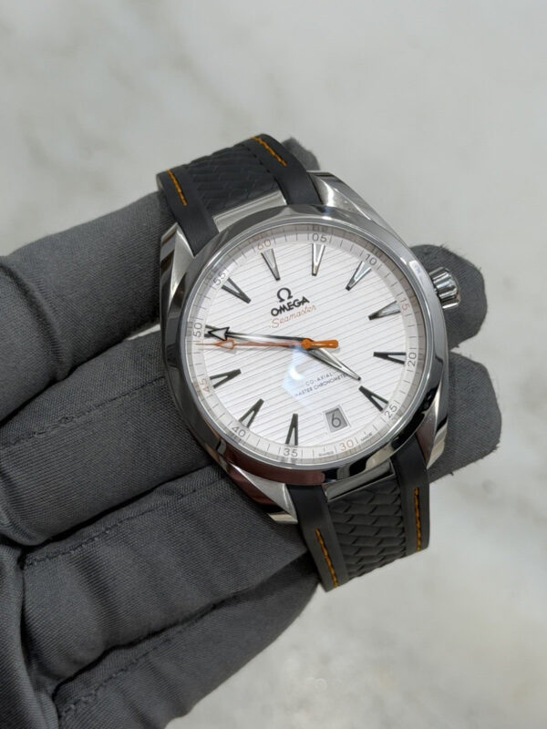 57_cf34e28d-1ed2-4822-bd7e-4f1b0cec4cc3 2023 Omega Seamaster Aqua Terra Automatic Rubber Strap Watch 220.12.41.21.02.002