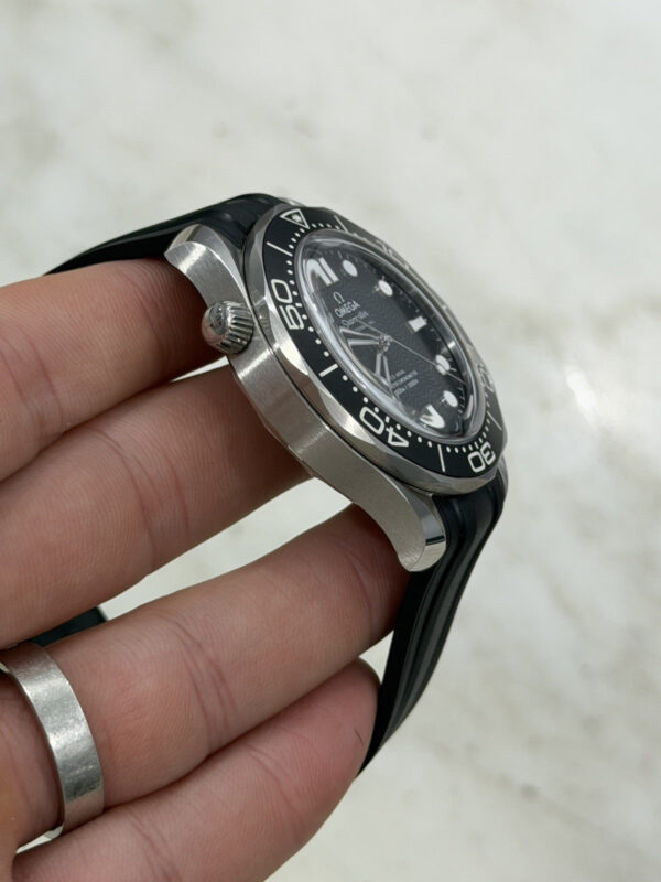 57_d33b643b-ee4f-4d0b-bc63-e2e1a6f4b00c Omega Seamaster Diver Stainless Steel Black Dial 42mm Watch 210.32.42.20.01.003