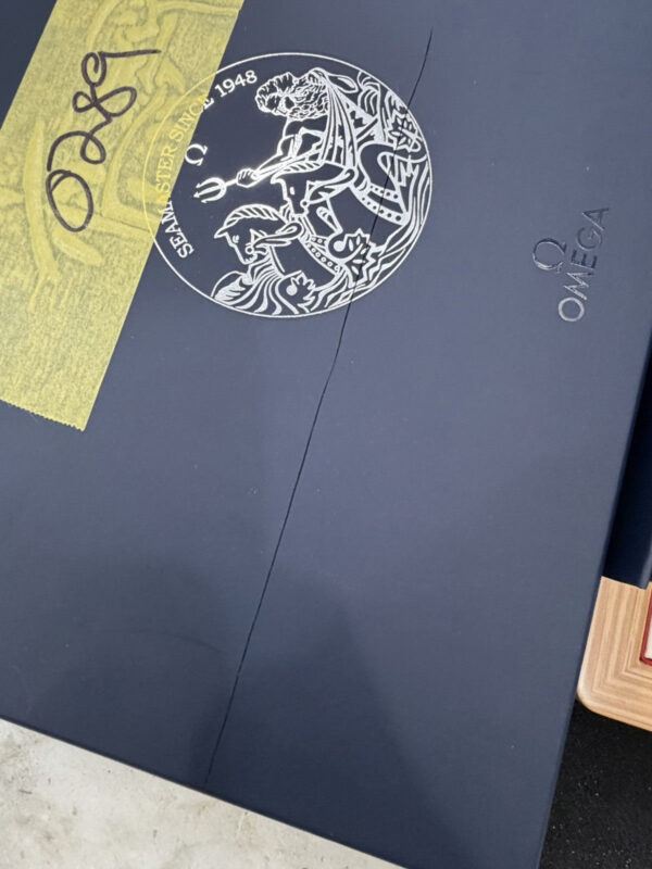 57_e36f4ee6-56f3-41ac-94af-38e385acb28e Omega Seamaster Diver 300M Summer Blue Edition 42mm 210.30.42.20.03.003 – B/P