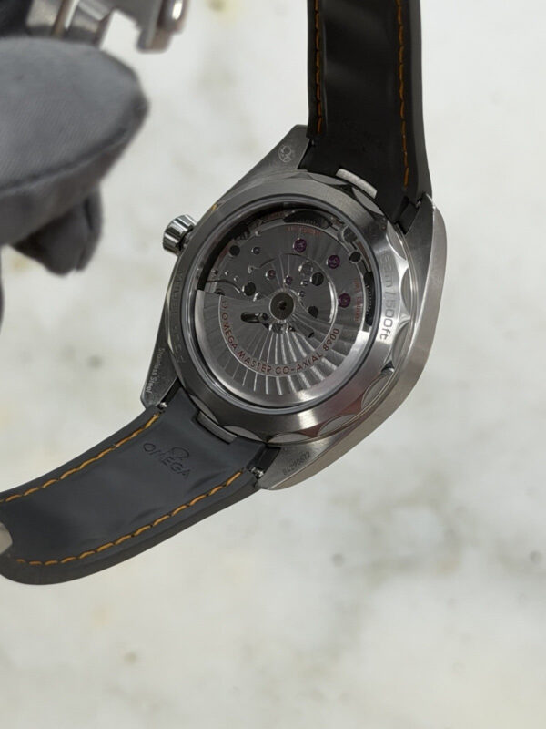 57_e8703721-afc1-4c4d-b74b-ee3a5cb58242 2023 Omega Seamaster Aqua Terra Automatic Rubber Strap Watch 220.12.41.21.02.002