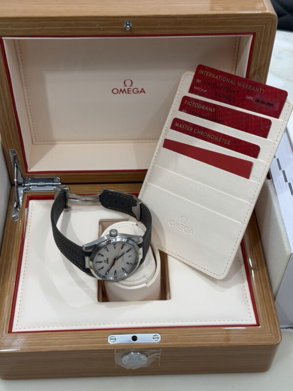 57_f15b14c6-0ed8-4444-b14d-f3bd74d598dd 2023 Omega Seamaster Aqua Terra Automatic Rubber Strap Watch 220.12.41.21.02.002