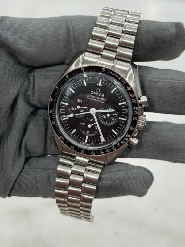 57_f69f1ccb-a964-4d7d-84b3-32ccfed59ce5 2024 Omega Speedmaster Moonwatch 42mm Black Dial Sapphire 310.30.42.50.01.002